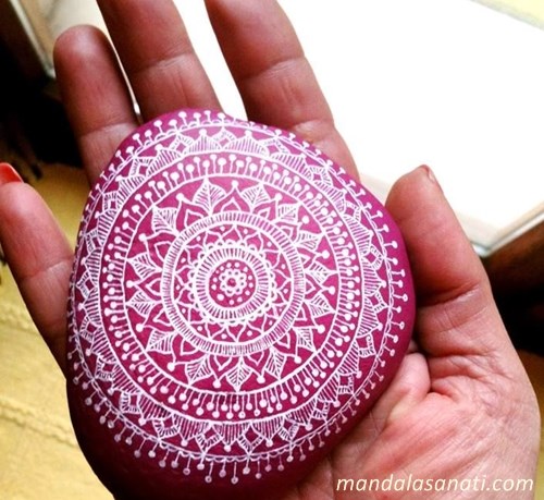 mandala taş boyama yapımı