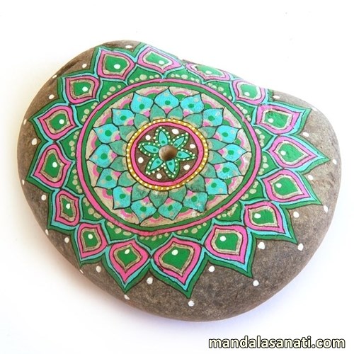 mandala taş boyama renkli