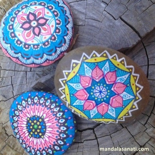 mandala taş boyama sanatı